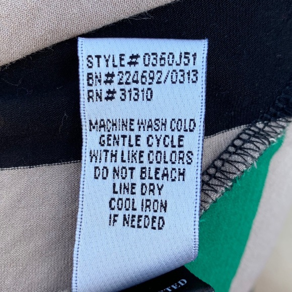 Dress - Picture 6 of 6